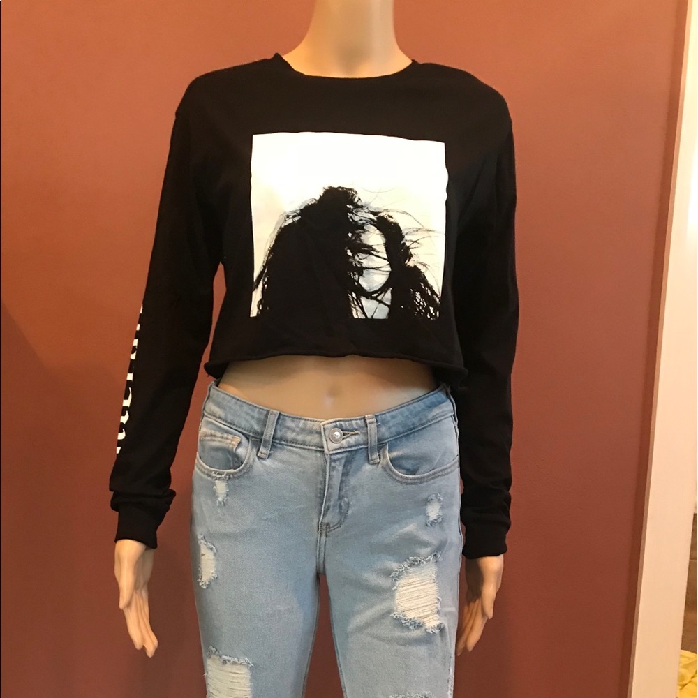 H&M’s divided long sleeve top size small used